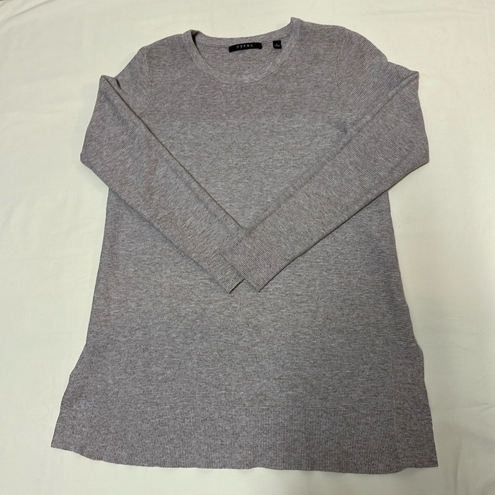 Oatmeal-colored tunic sweater. Lightweight, stretchy material.